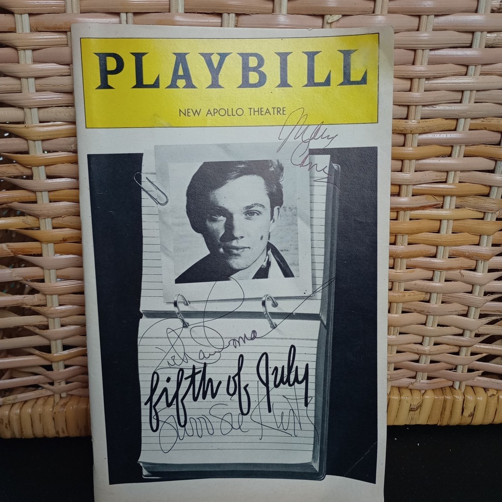 FIFTH OF JULY, PLAYBILL, Aug 1981, NEW APOLLO THEATRE Signed Richard Swoosie